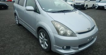 Toyota Wish 2004
