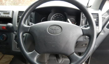 Toyota Hiace 2007 10 Seater full